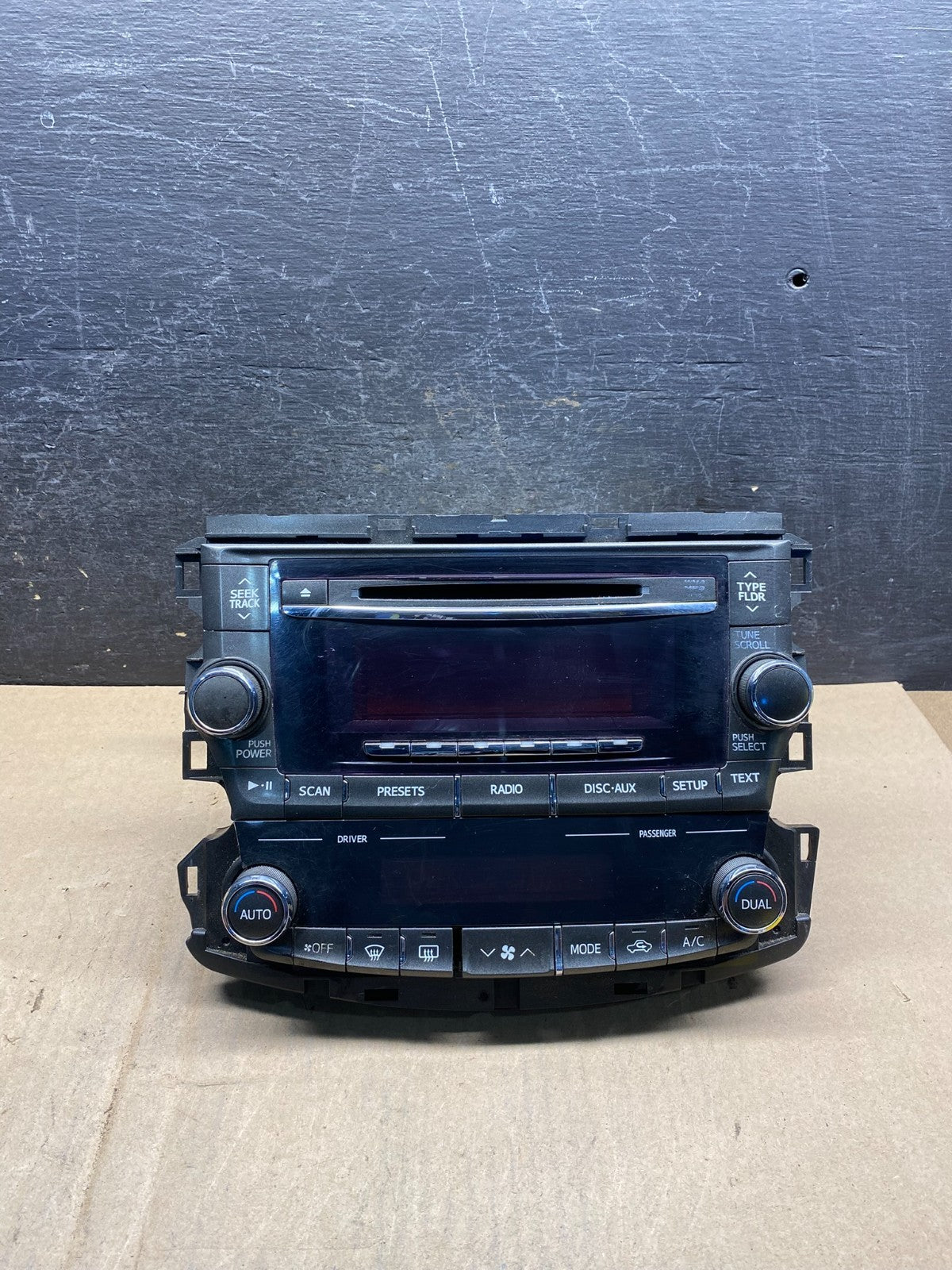 2011 - 2012 Toyota Avalon Radio Stereo CD Player Climate Control AJ0091 DW0