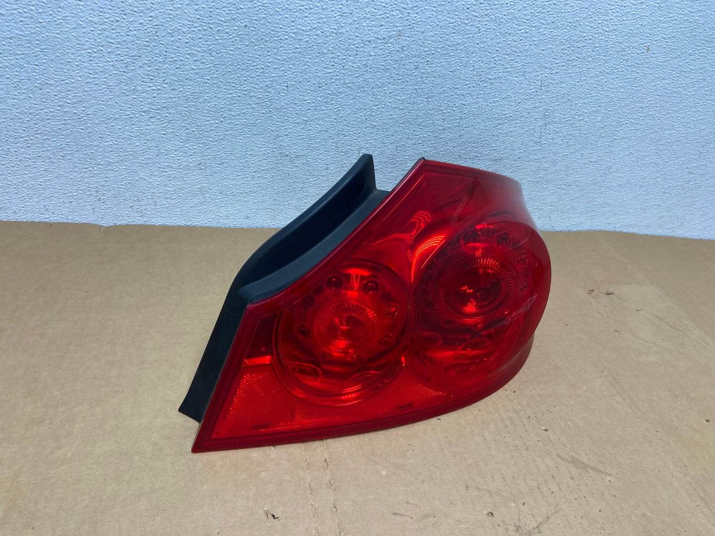 2007 to 2013 Infiniti G35 G37 Sedan Right Passenger Rh Tail Light AC8414 LK2