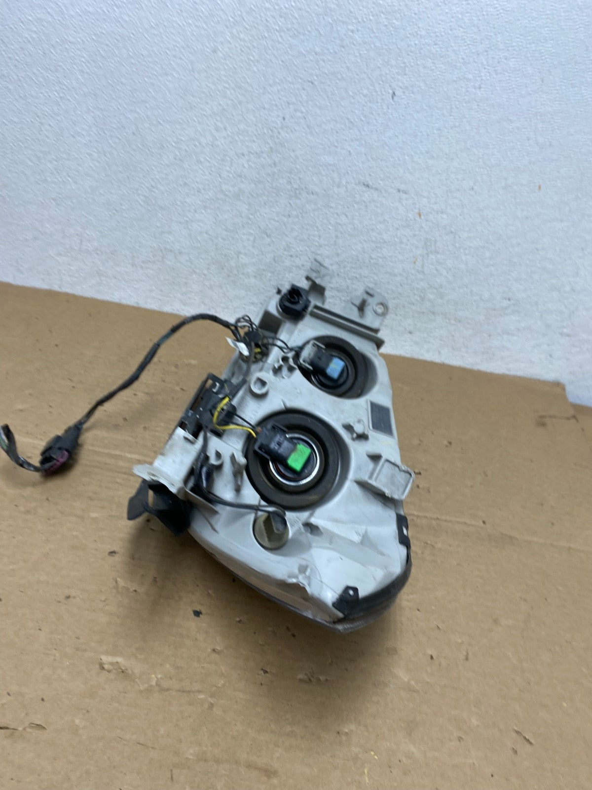 2008 to 2012 Chevrolet Malibu Right Passenger Rh Side Headlight AD3986 DW8
