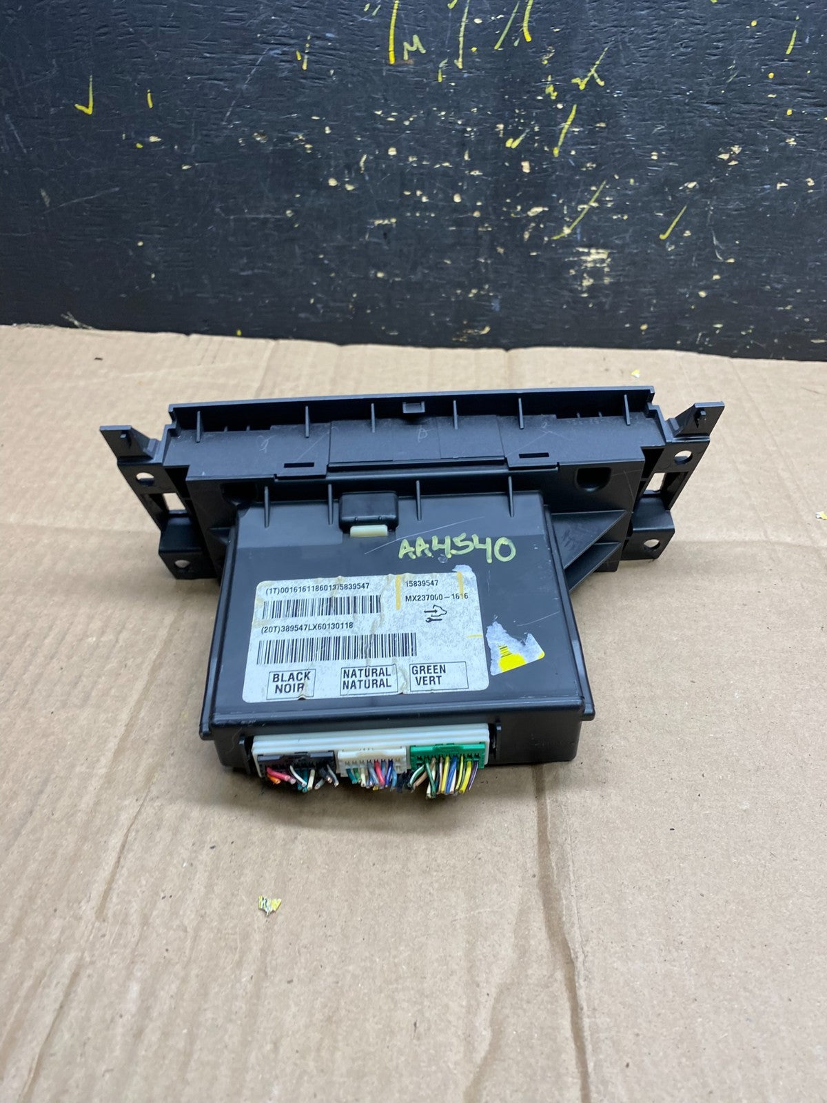 2006 to 2011 Cadillac DTS AC Heater Climate Control Panel AA4540 DG3