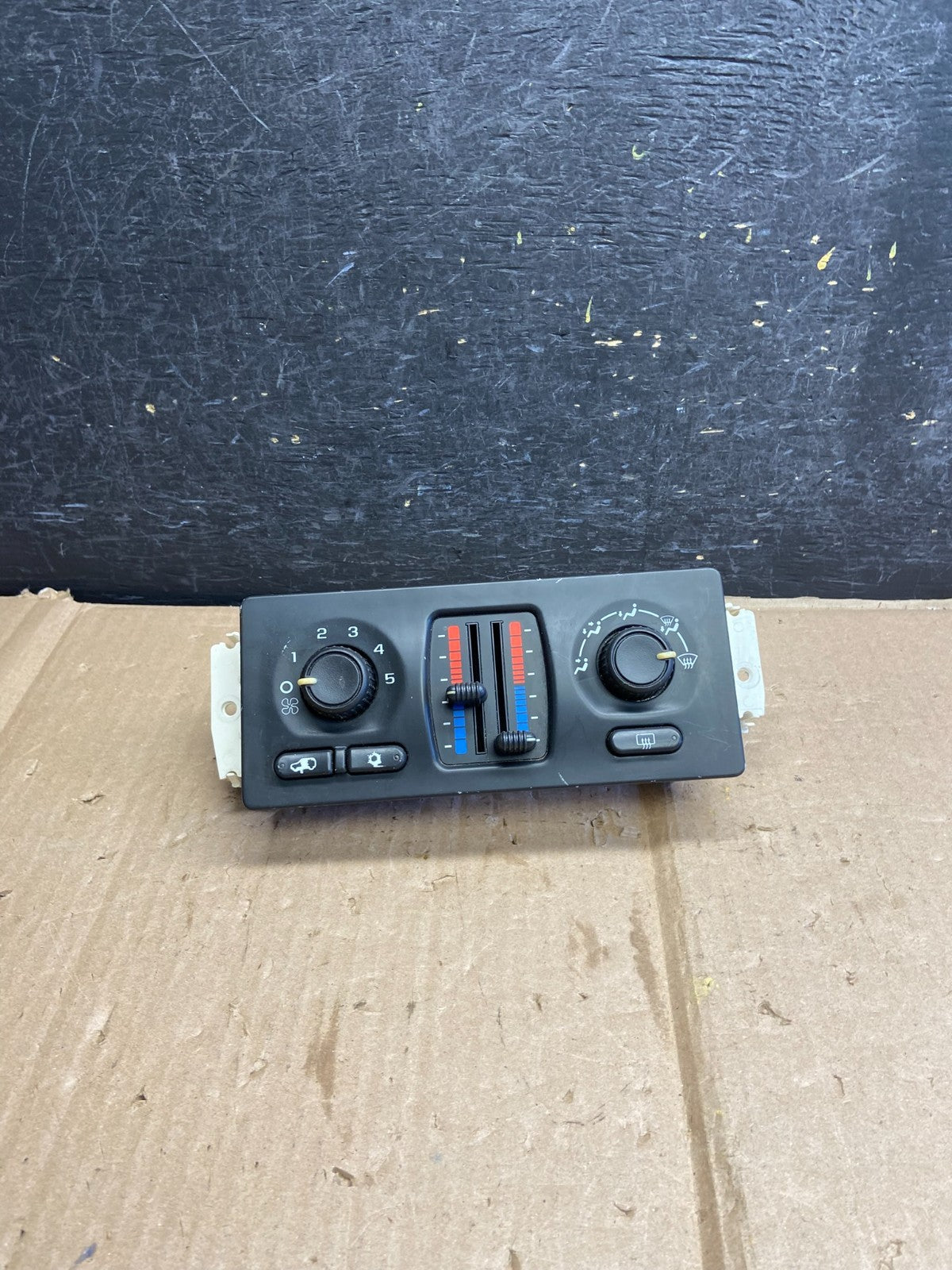 2003-2009 GMC Chevrolet Envoy Trailblazer Climate Control A/C Panel ai2717 DG0
