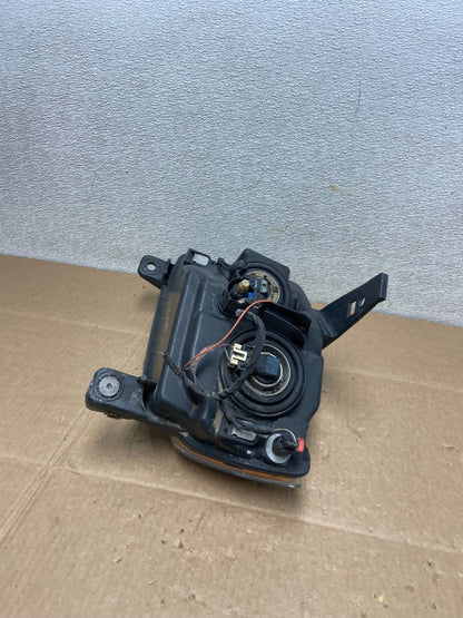 2011-2013 Jeep Grand Cherokee Right Passenger Halogen Headlight Y8590 DG6