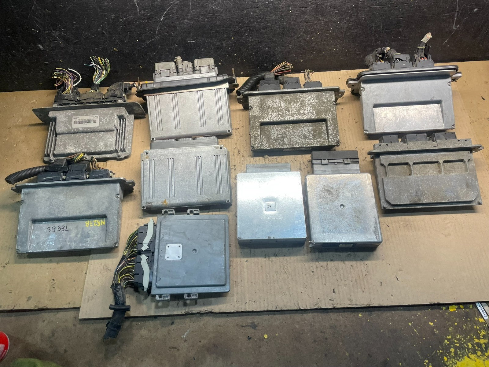 Mix of 10 Ford ECM Engine Computer Module X0925 PS1