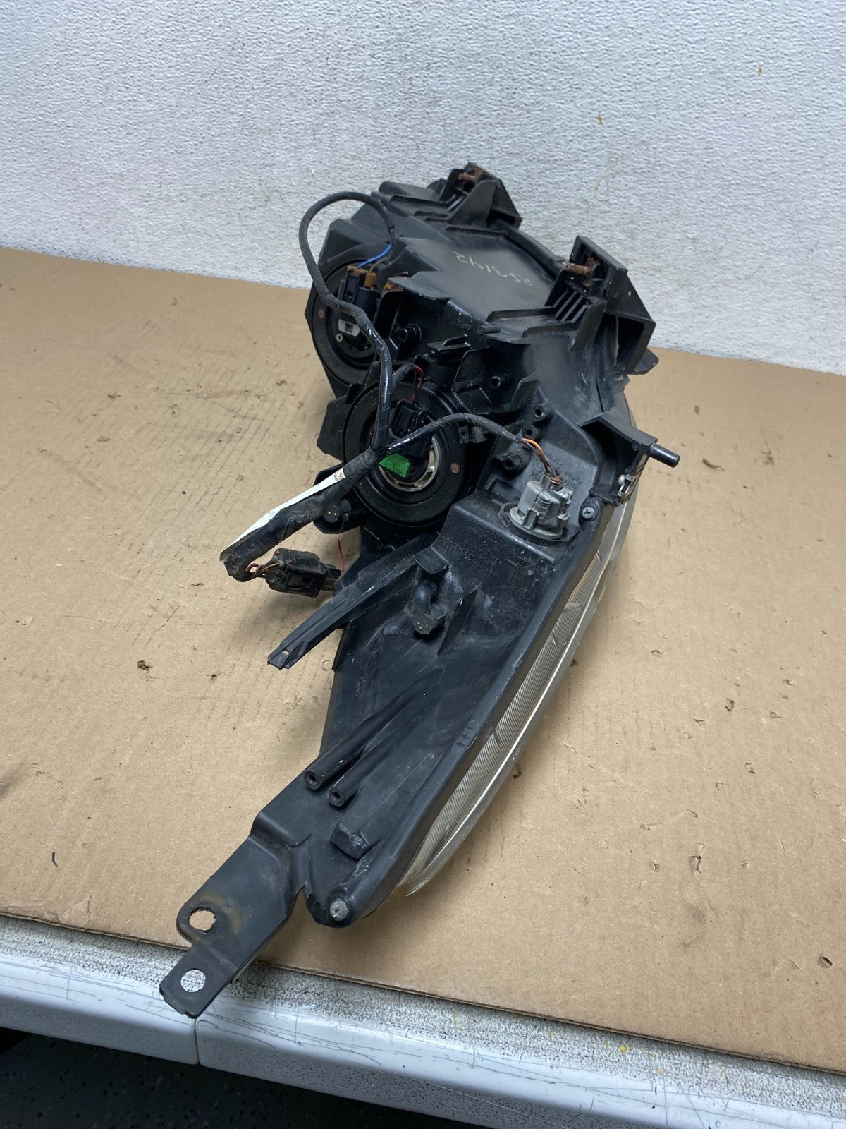 2010 - 2013 Mazda 3 Left Driver LH Halogen Headlight AF3192 DW8