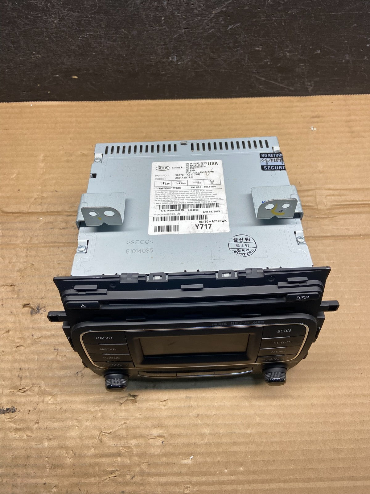 2014 - 2016 Kia Forte Am Fm Cd Player Radio Receiver AE4531 DG3