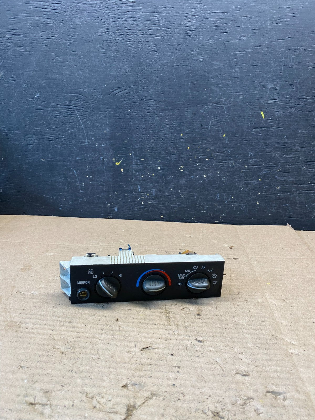 2001 - 2007 GMC Chevrolet Express 1500 Climate Control A/C q2378 DG0