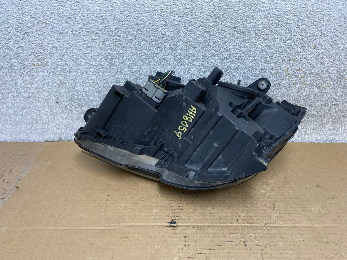 2008 to 2011 Mercedes Benz C-CLASS Right Passenger Side Headlight AH8059 LK4