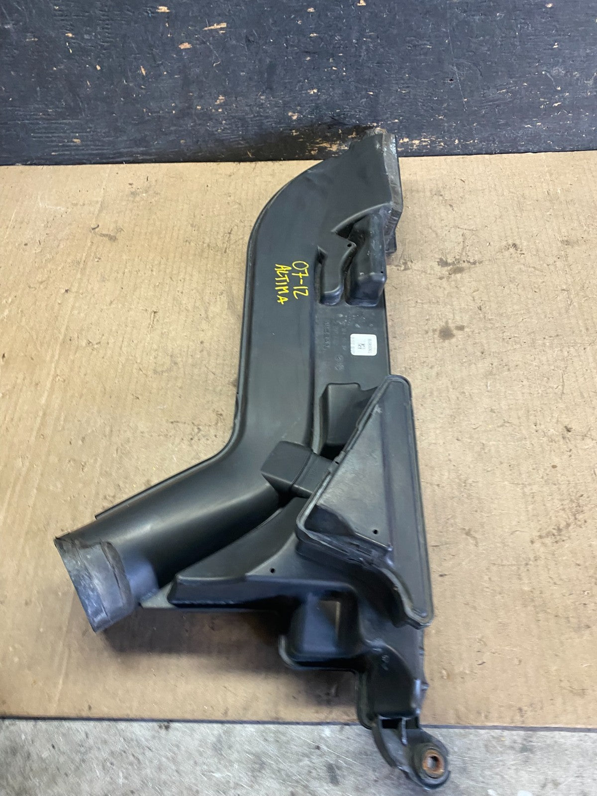 2007 to 2013 Nissan Altima 2.5L Air Duct Tube Resonator 16554-JA000 OEM Q5861 DG7