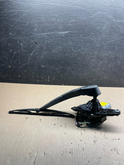 2013 to 2017 Buick Enclave Windshield Rear Wiper Motor x0469  DG3