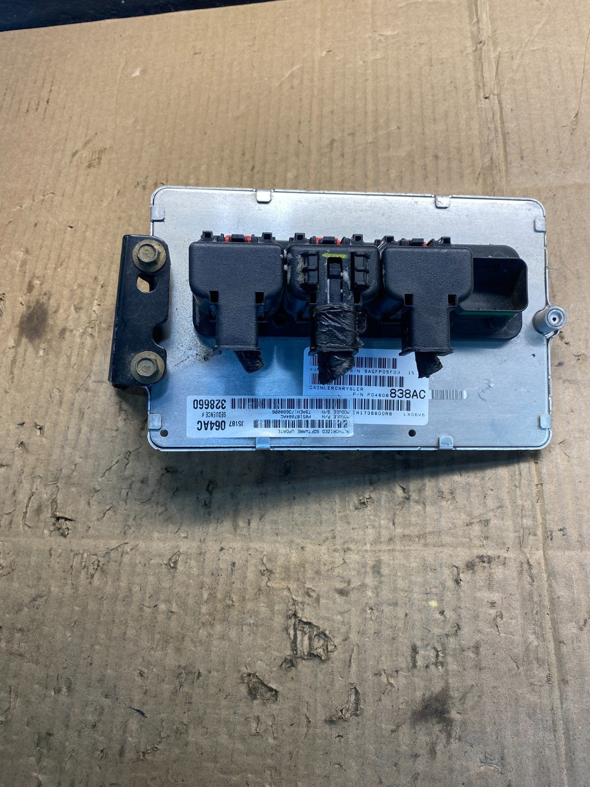 2006 Dodge Magnum Charger 300 2.7L Engine Control Unit ECU AA7551 DG1