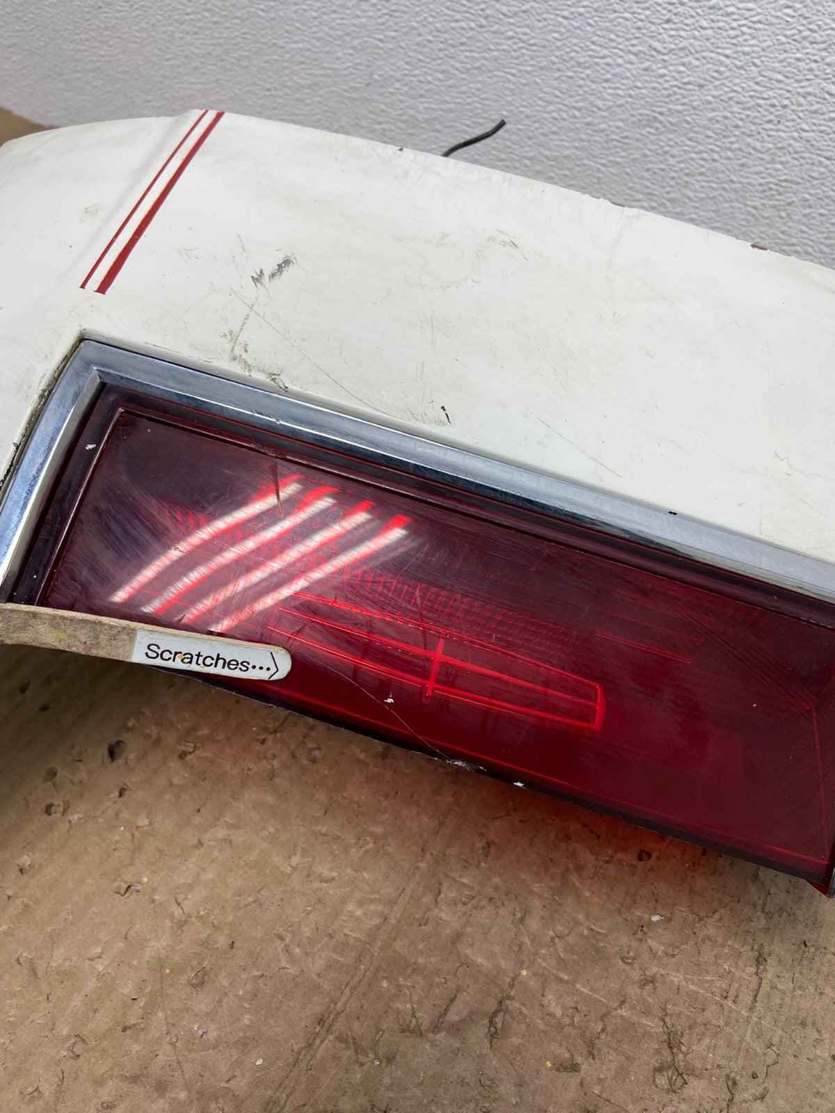 1980-1984 Lincoln Town Car Right Passenger Side Tail Light AC0063 LK3