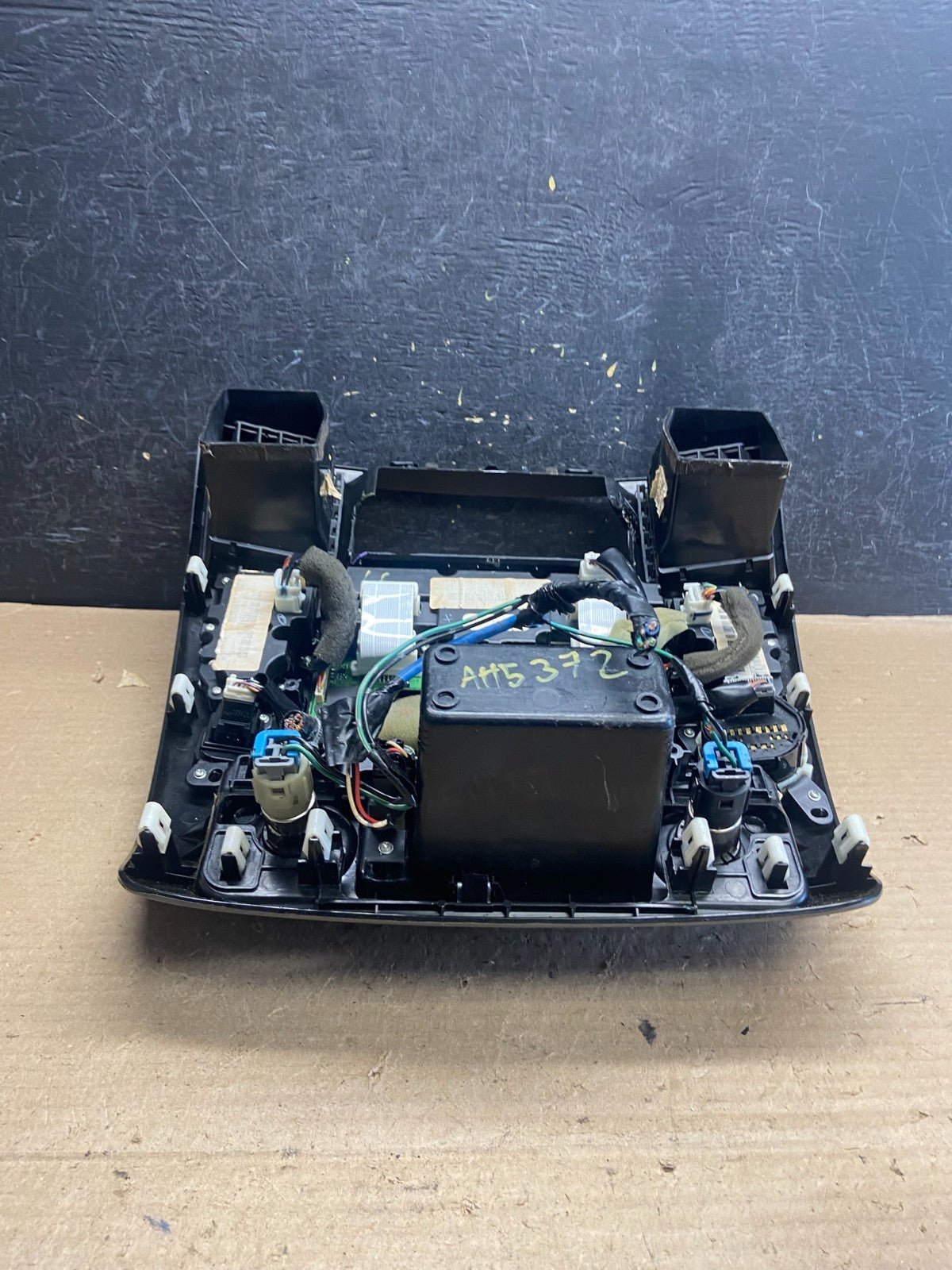 2008 to 2012 Nissan Armada Bose Radio CD Player A/C Climate Control OE ah5372 DG7