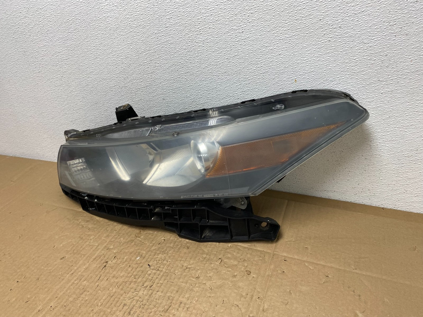 2008 to 2012 Honda Accord Coupe Left Driver LH Side Headlight OEM AC3874 DW1