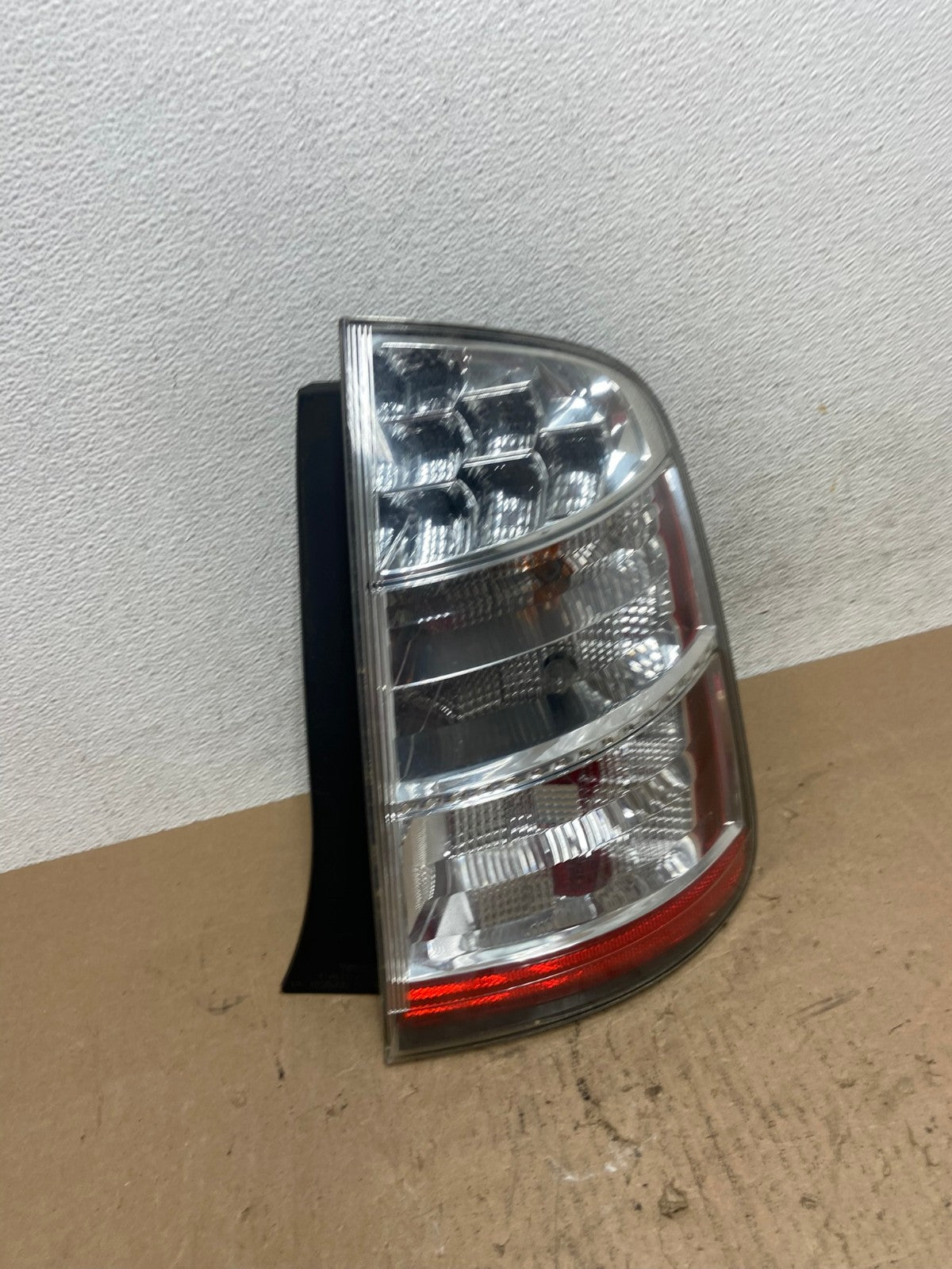 2006 2007 2008 2009 Toyota Prius Tail Light Right Passenger Side AE6485 LK2