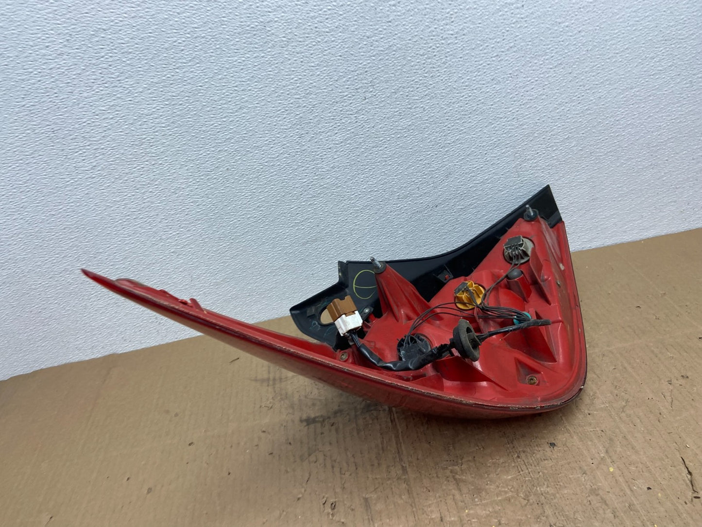 2007 - 2012 Nissan Versa Hatchback Right Passenger Side Tail Light AB8487 DW7