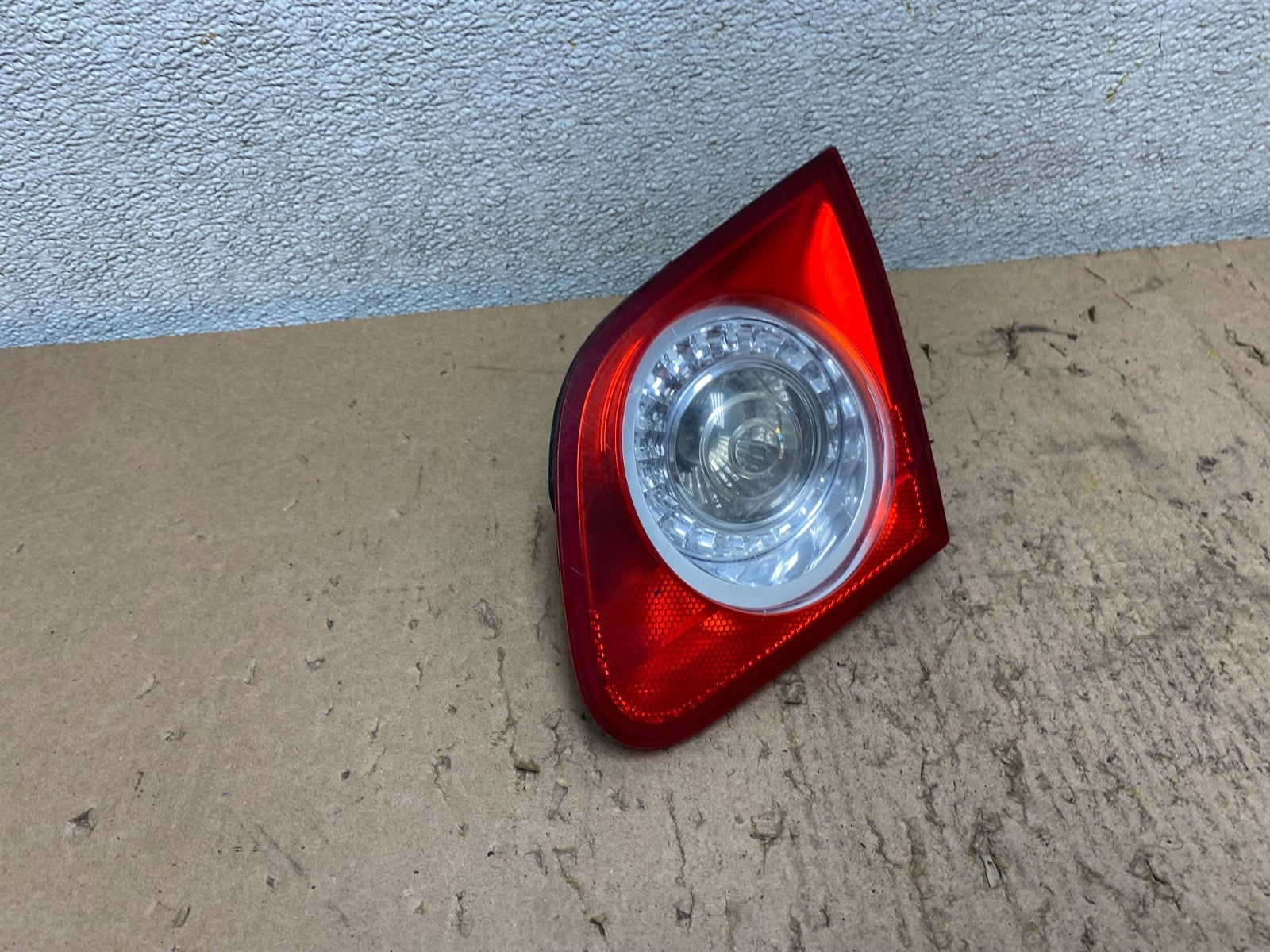 Sedan 2006-2010 Volkswagen Passat Right Passenger Inner Tail Light Oem S5215 DW2
