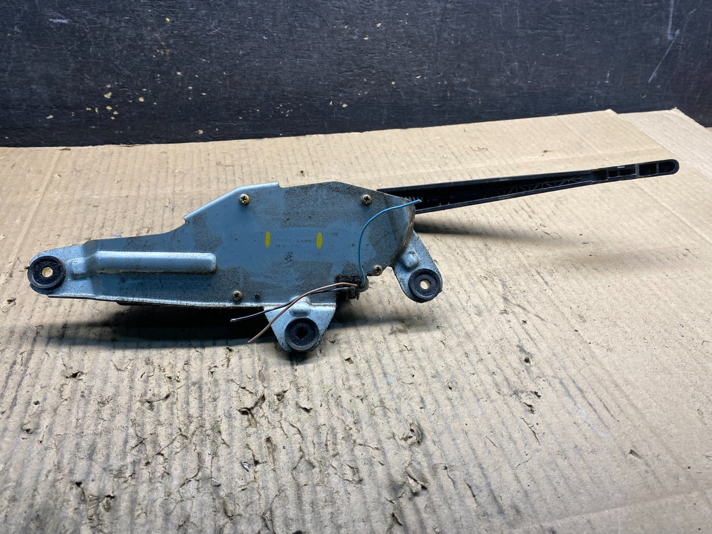 2003-2008 Infiniti FX35 Rear Liftgate Back Window Wiper Motor OEM y1421 DG5