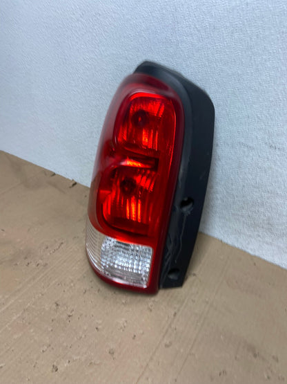 2005 to 2009 Pontiac Montana / Uplander Left Driver Lh Tail Light AE9193 LK1