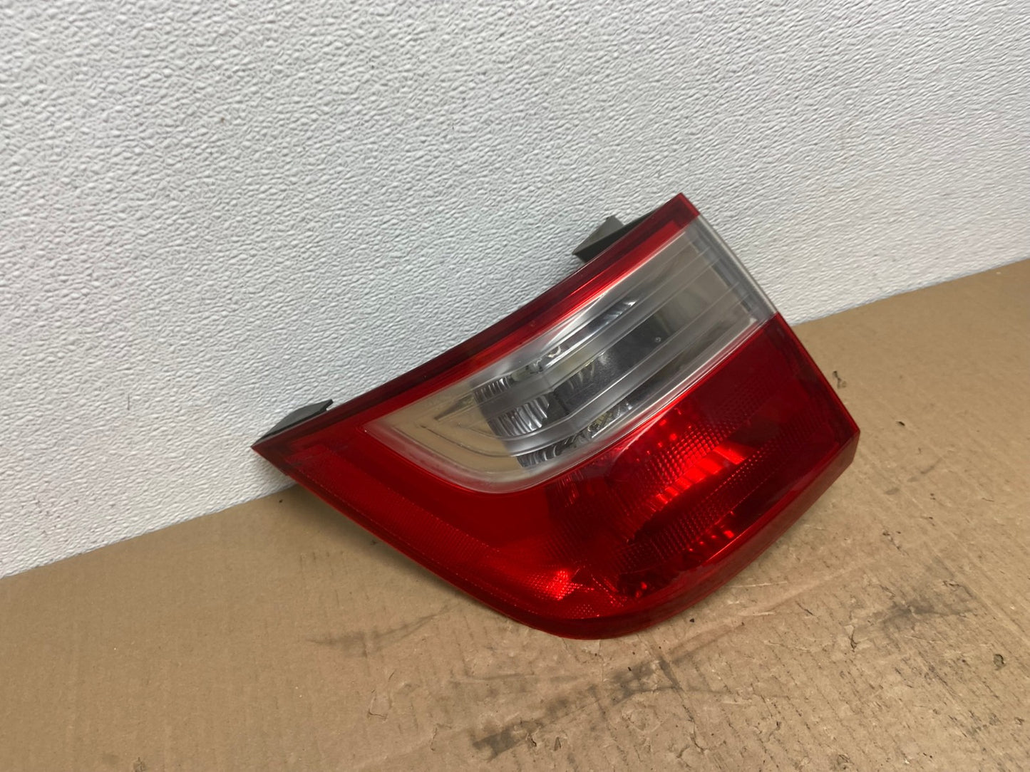 2011 2012 2013 Honda Odyssey Left Driver Side Tail Light OEM AB8300 LK2