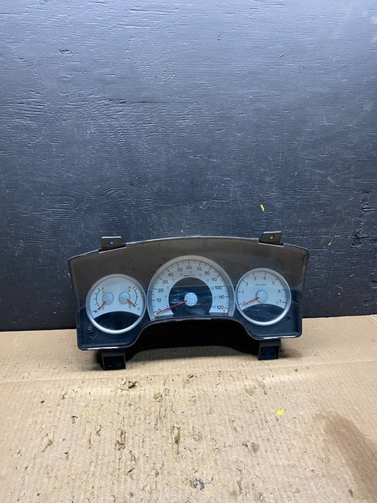 2004 Dodge Durango Speedometer Instrument Cluster Gauge M8590 PS0
