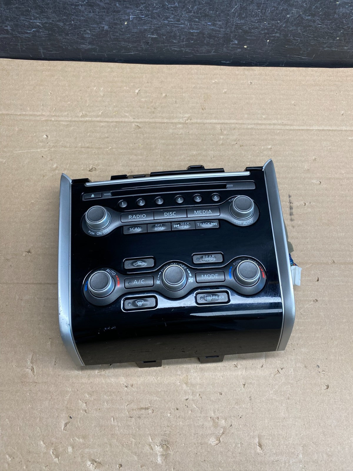 2013 to 2016 Nissan Pathfinder Radio Temperature Climate Control AG5227 DG0