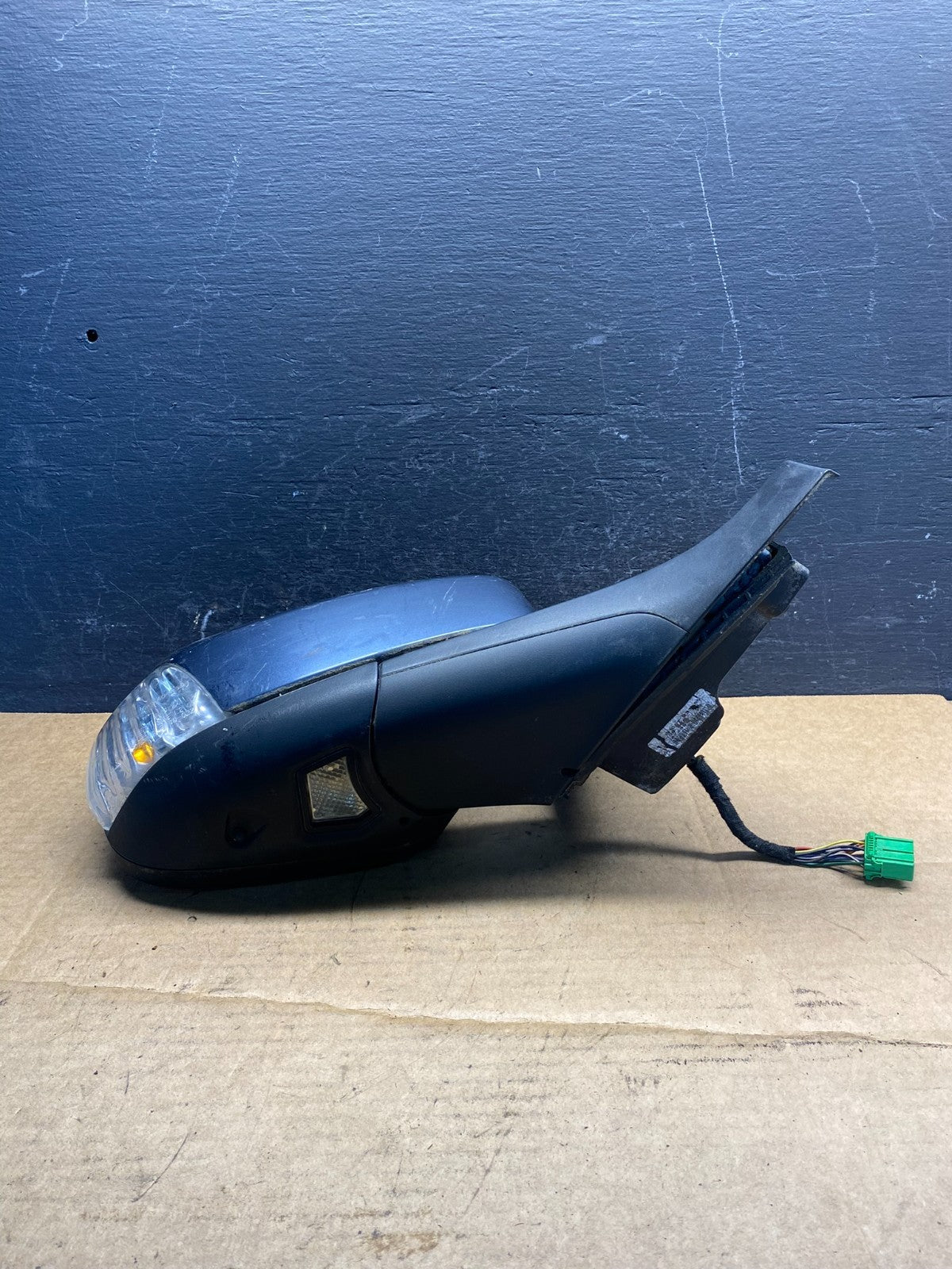 2007 - 2011 Volvo XC70 V70 Right Passenger RH View Door Mirror AD7289 DG3