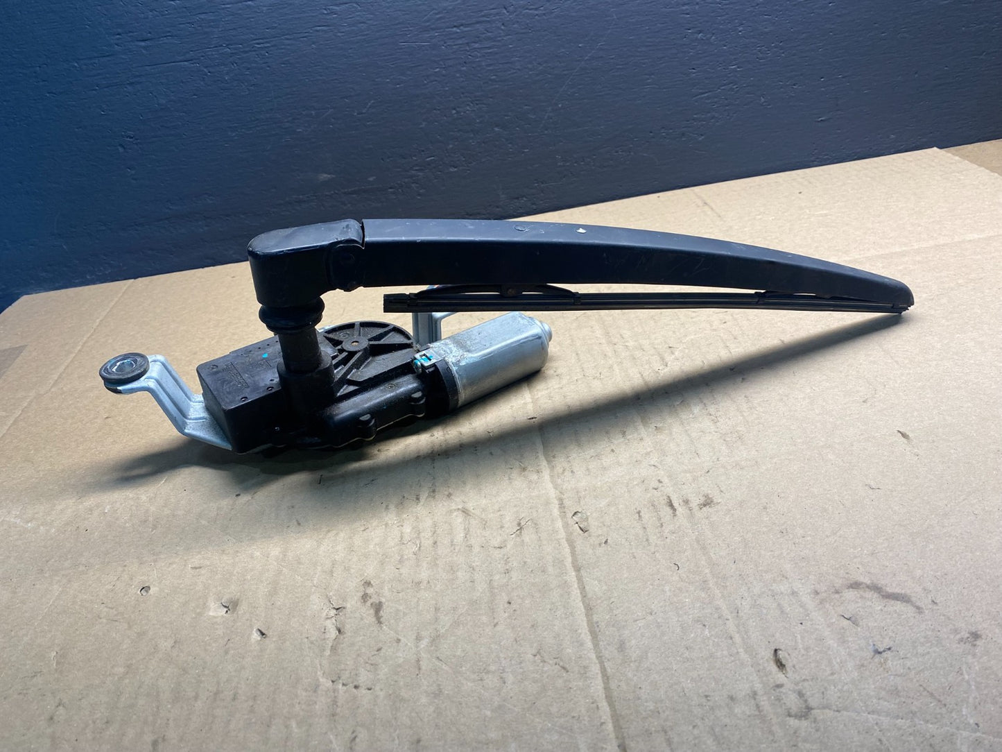 2009-2017 Chevrolet Traverse Rear Glass Windshield Wiper Motor ab4226 DG3