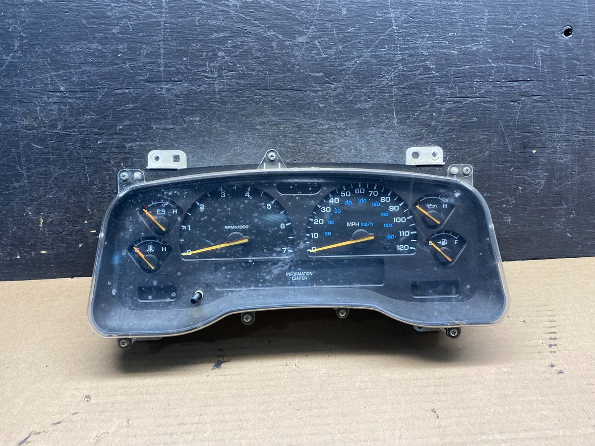 2001 2002 2003 Dodge Durango Speedometer Instrument Cluster Gauge AH9779 DW0