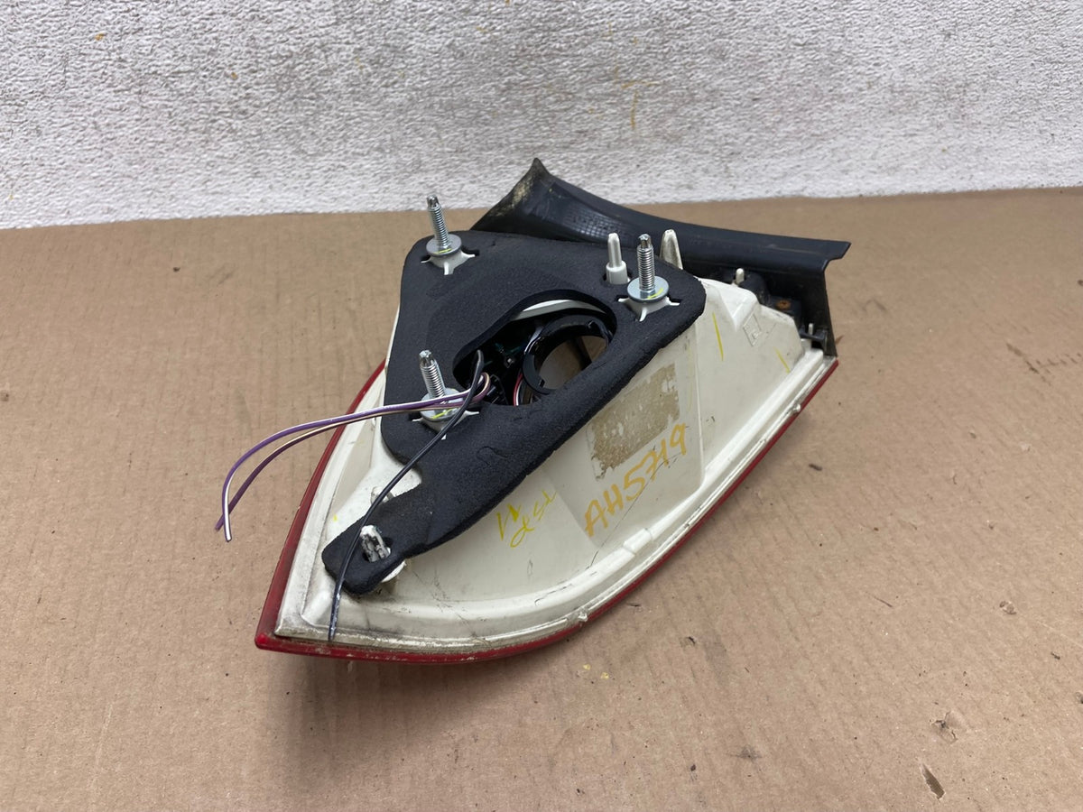 2010-211 Mercury Milan Right Passenger RH Side Tail Light AH5719 LK5