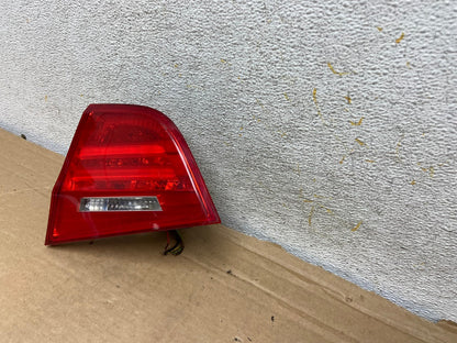 2009 2010 2011 BMW 3 328i 335i E90 Right Passenger RH Tail Light Inner AH8353 LK2