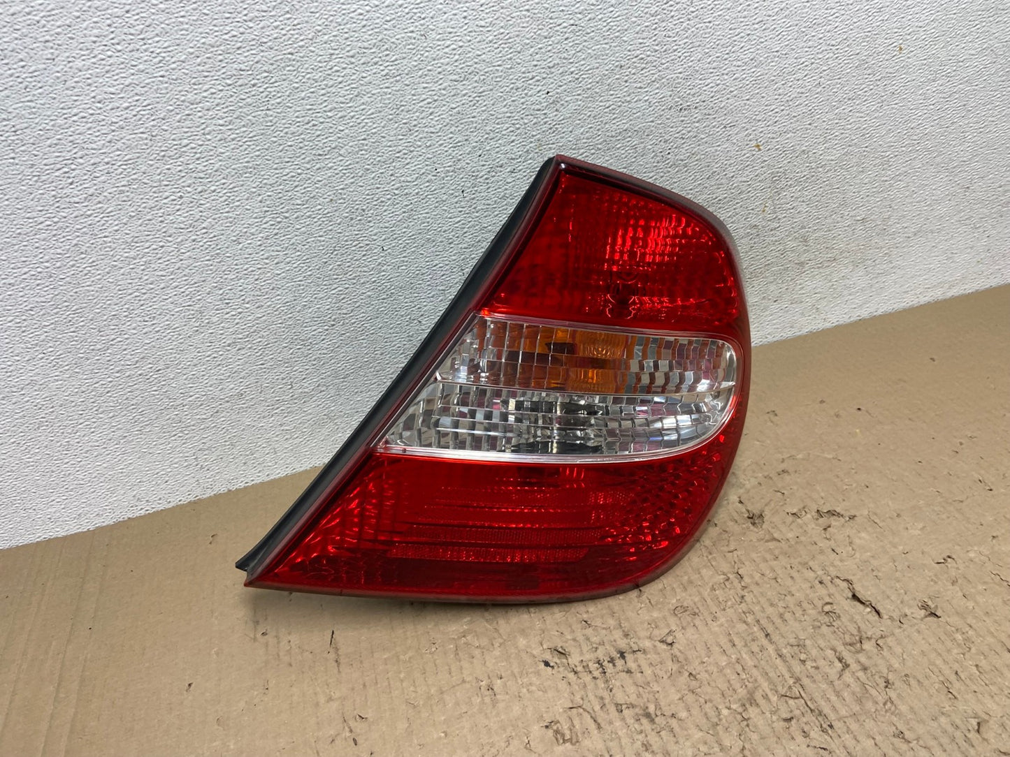 2002 2003 2004 Toyota Camry Tail Light Right Passenger Rh Side AF2953 LK2