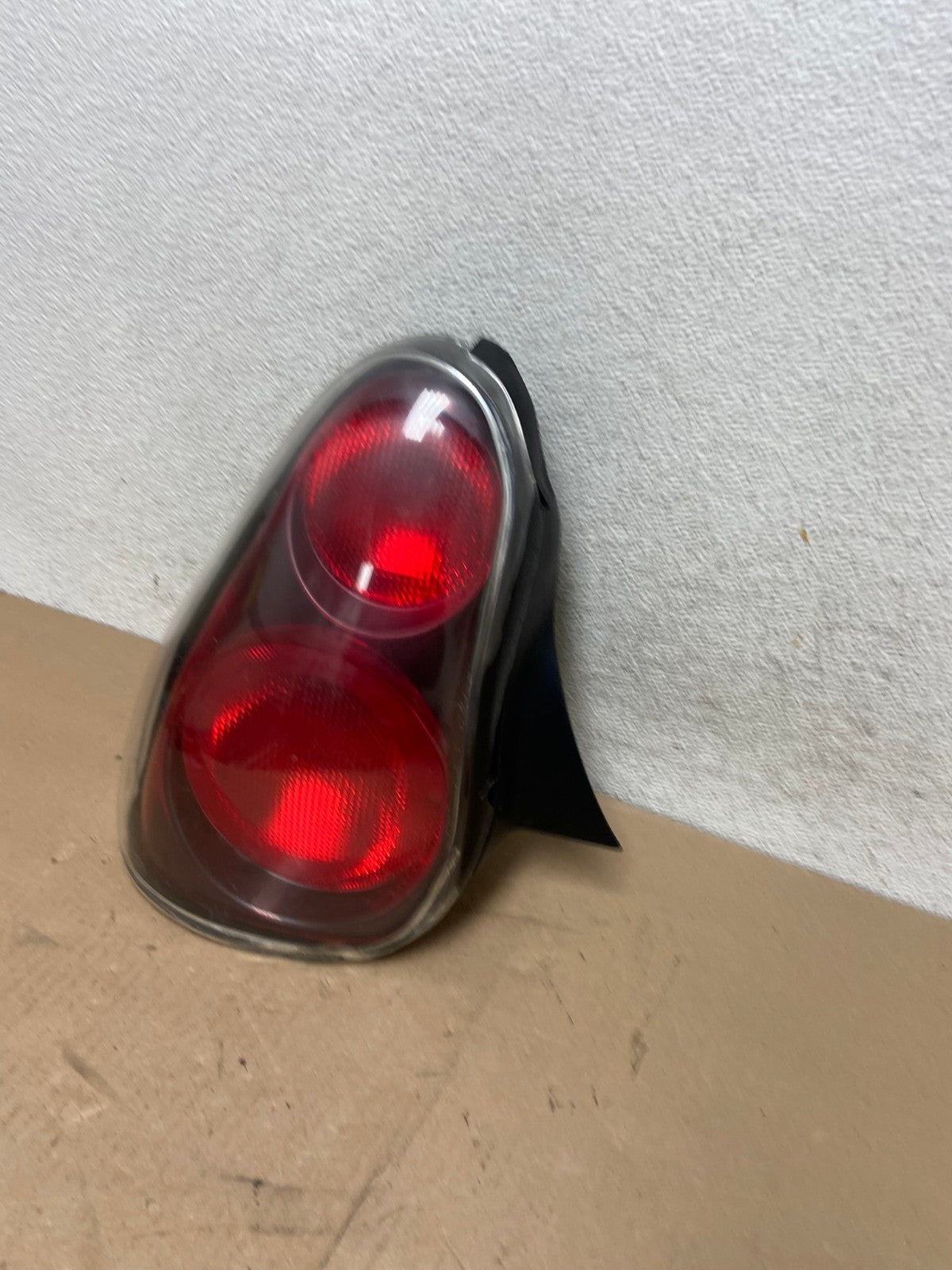 2000 to 2005 Chevrolet Monte Carlo Left Driver LH Side Tail Light AG4631 LK1