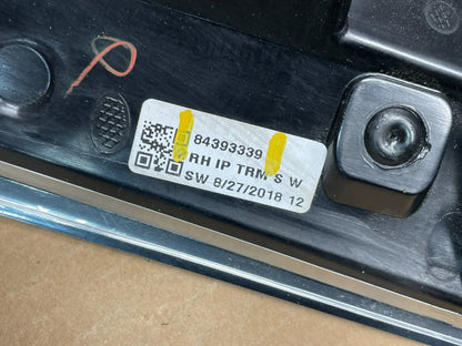 2018-2019 Buick Enclave Dash Applique Panel Vent Right RH Panel M4290 DG6