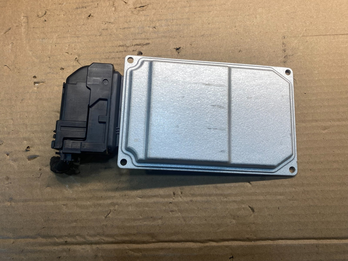 2014 - 2016 Cadillac XTS Electronic Air Ride Suspension Control Module aa3162 DG1