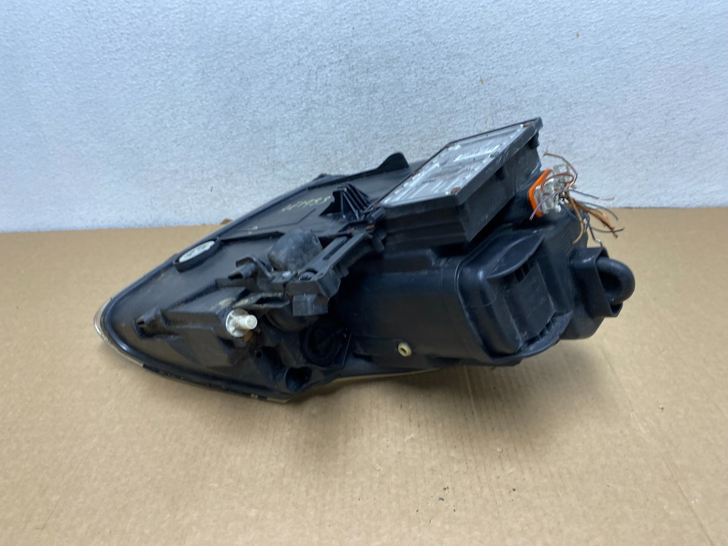 2004 - 2006 Porsche Cayenne Left Driver LH Side Xenon HID Headlight AG1983 DW6