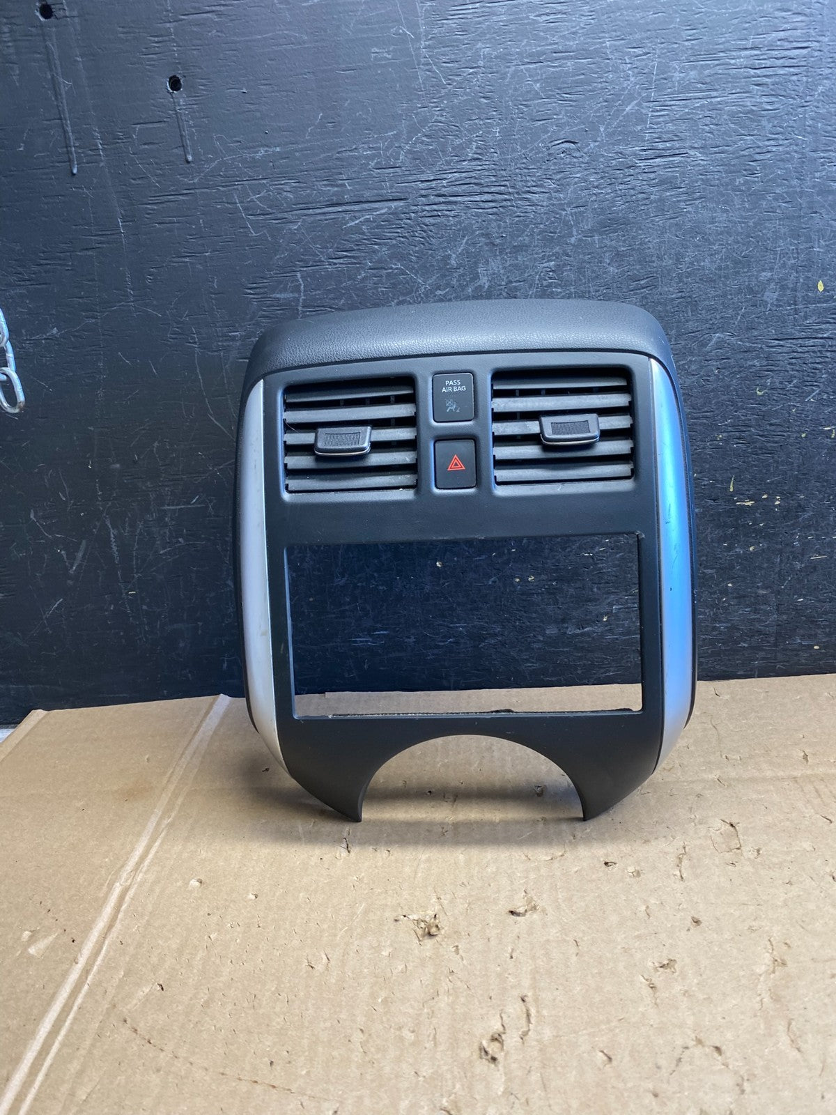 2012 to 2019 Nissan Versa Center Vent Dash Radio Trim Bezel AJ1291 DW0