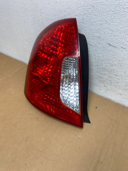 2006-2011 Hyundai Accent Sedan Left Driver Side Lh Tail Light AD2556 LK1
