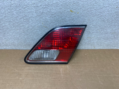 2002 2003 2004 Lexus Es300 Es330 Right Passenger Inner Tail Light Oem Z1293 DW0