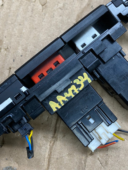 2010 - 2013 Hyundai Tucson Dash Dashboard Center Warning Hazard Switch AA4734 DG6