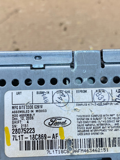 2007 Ford Expedition Radio CD Player Screen Display OEM S6757 DG6