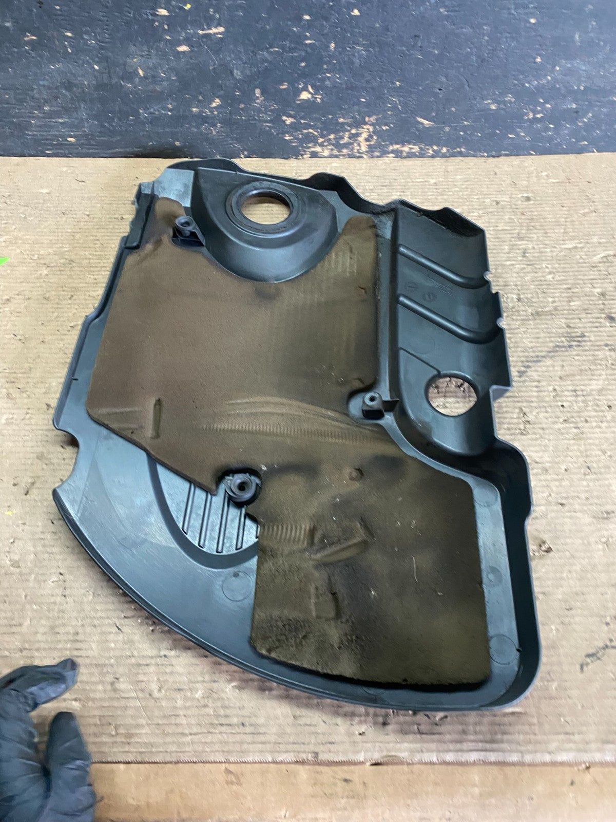 2006 2011 Chevrolet Impala V6 VVT Engine Cover Shield OEM s3640 DG6