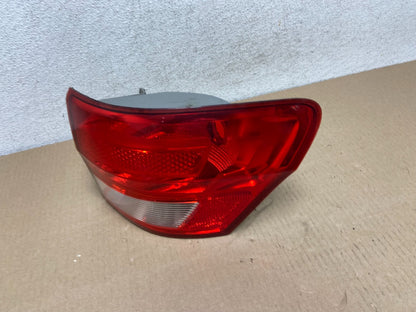 2011-2013 Jeep Grand Cherokee Right Passenger Side Rh Tail Light AG5850 DW1