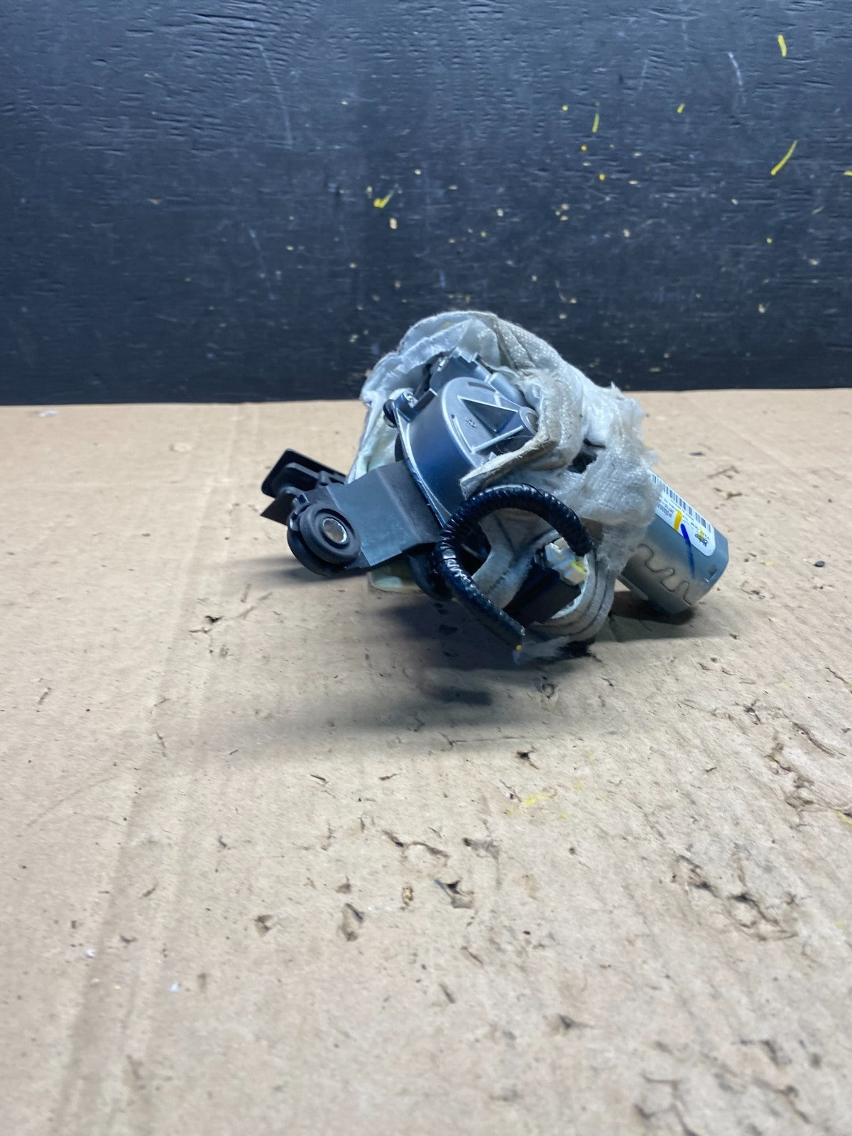 2017-2020 Nissan Pathfinder Back Door Rear Wiper Motor Wiper Blade r9012 DG2