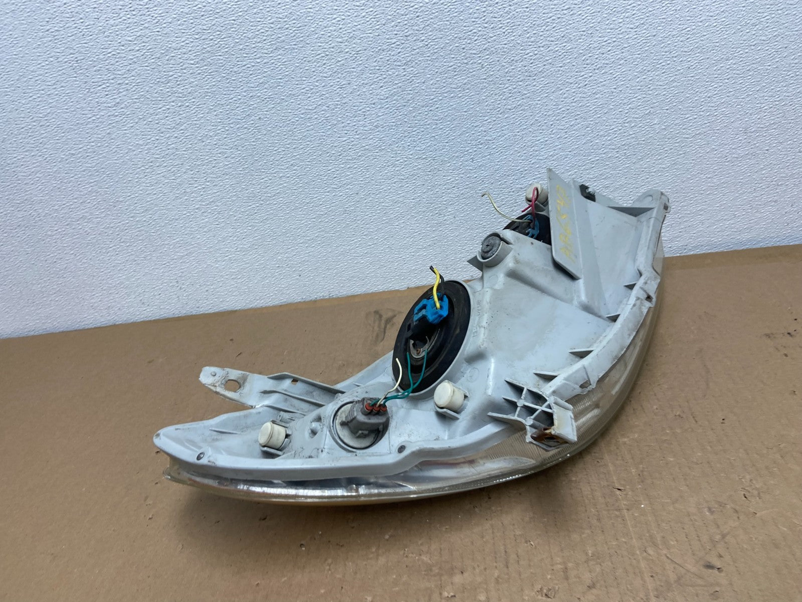 2003 to 2008 Toyota Matrix Left Driver Halogen Headlight Oem AB6547 DW8