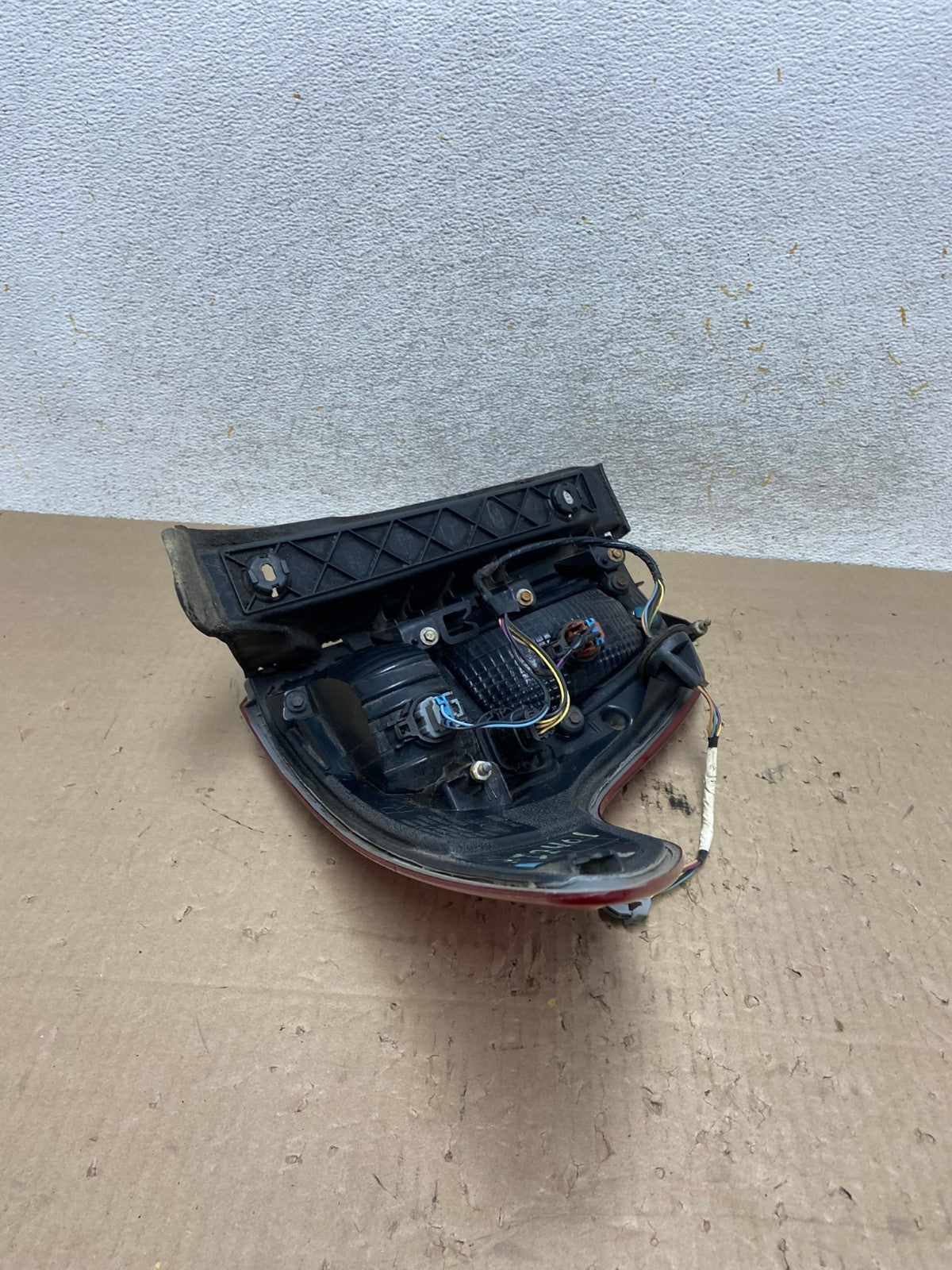 2011 2012 2013 2014 2015 Ford Explorer Right Passenger RH Tail light AI2401 LK6