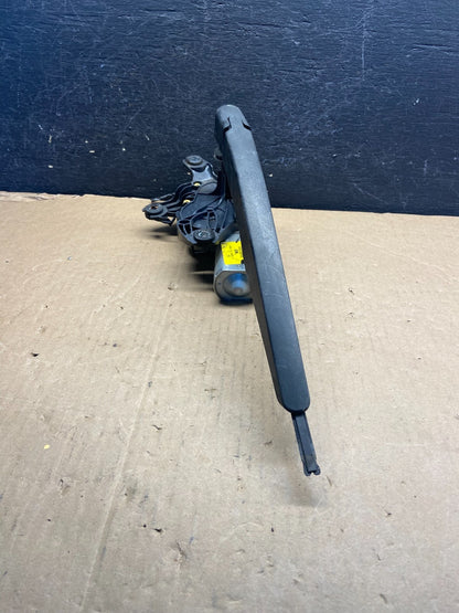 2011 to 2019 Ford Explorer Rear Windshield Wiper Motor AF9161 DG2