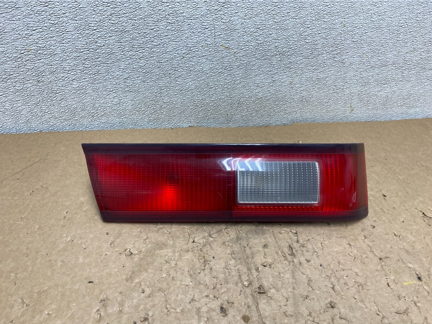 1997 1998 1999 Toyota Camry Tail Light Inner Left Driver LH Inner Oem V0503 DW0