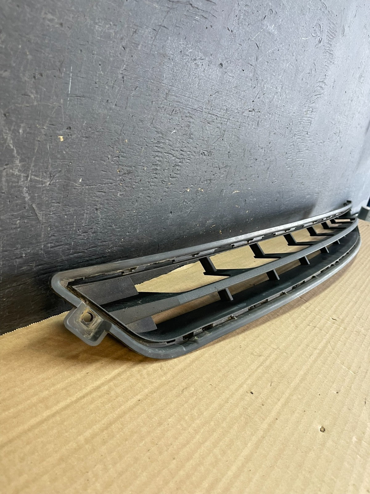 2013 2014 2015 GMC Acadia Front Lower Cover Grill Grille AF3405 DG2
