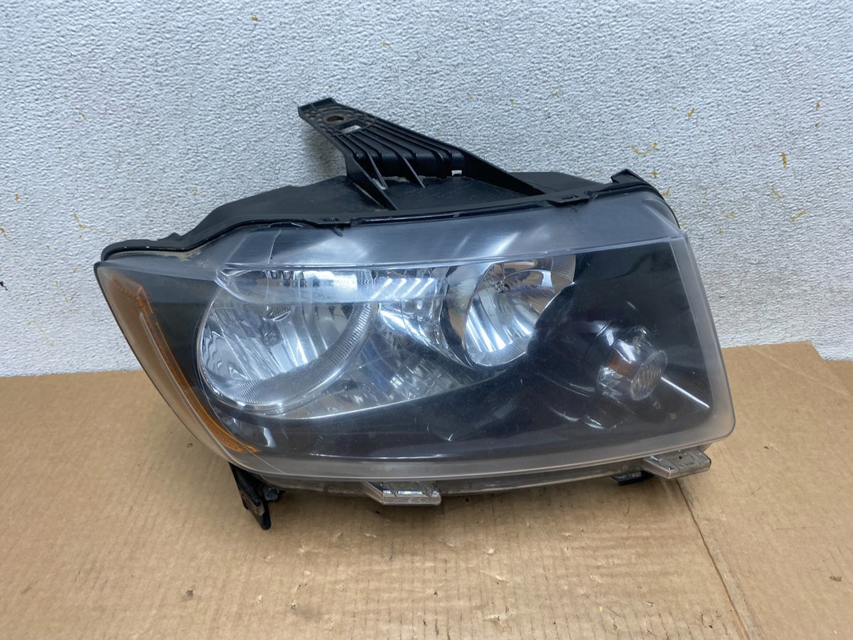 2011-2013 Jeep Grand Cherokee Right Passenger Halogen Headlight AI4467 DW0
