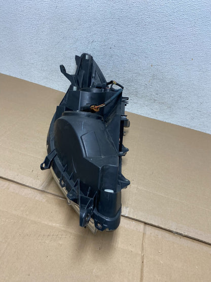 2011-2014 Toyota Sienna Right Passenger RH Halogen Headlight AE4851 DW11